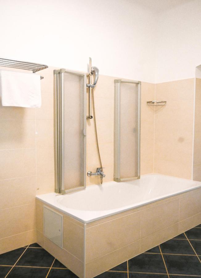 Highlight Suite Donaustadt Viena Exterior foto